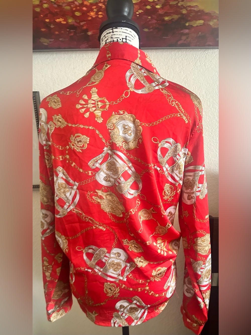 Michele Red Button-Up Blouse with Gold and White Chain Motif - Picture 3 of 7